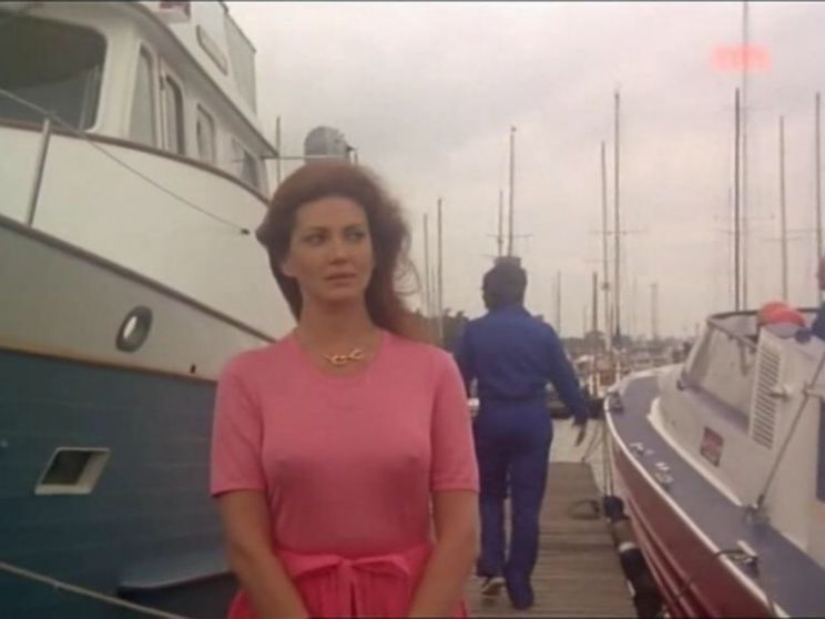 Gayle Hunnicutt