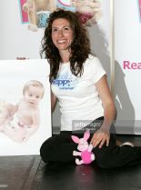 Gaynor Faye photo