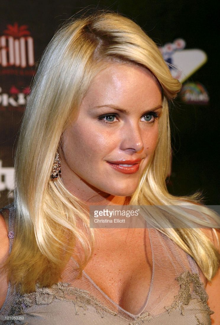 Gena Lee Nolin