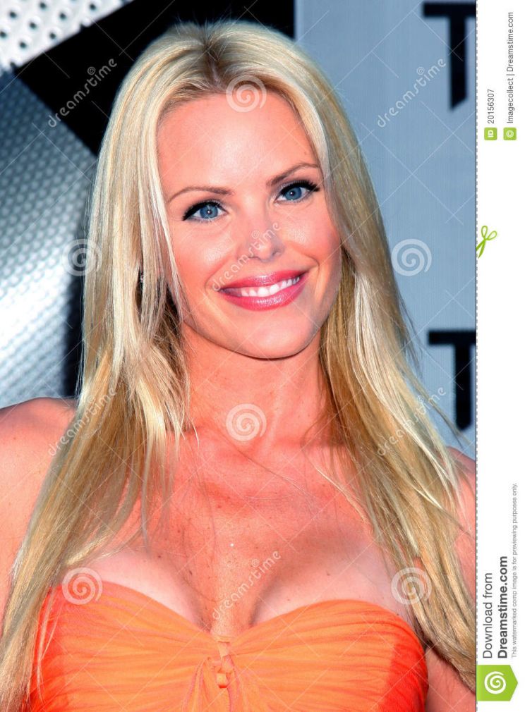 Gena Lee Nolin