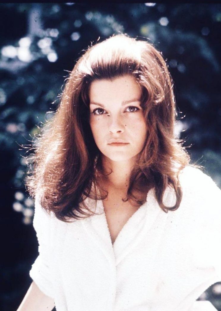 Geneviève Bujold