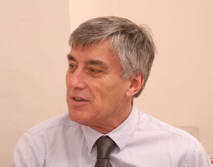 Geoffrey Davies