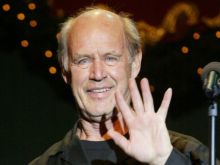 Geoffrey Lewis