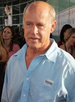 Geoffrey Lewis