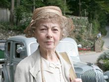 Geraldine McEwan