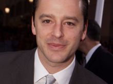 Gil Bellows