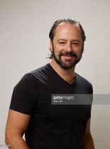 Gil Bellows