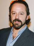 Gil Bellows