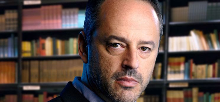 Gil Bellows