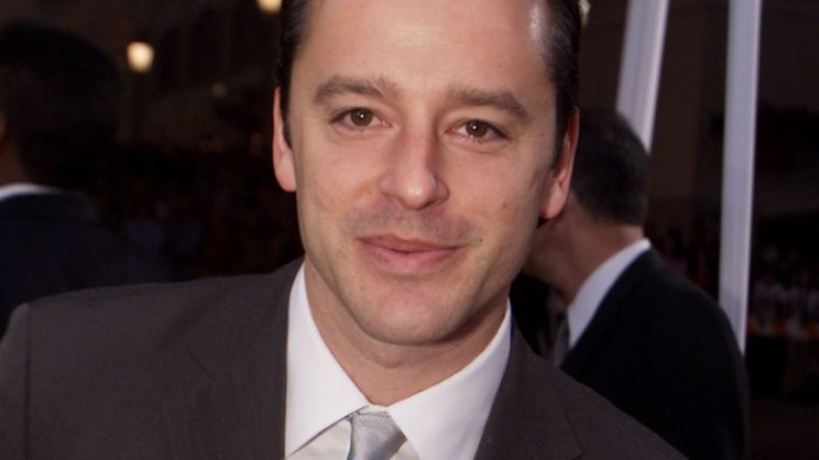 Gil Bellows