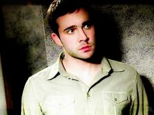 Gil McKinney