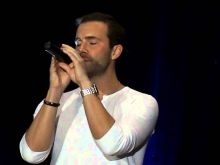 Gil McKinney