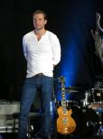 Gil McKinney