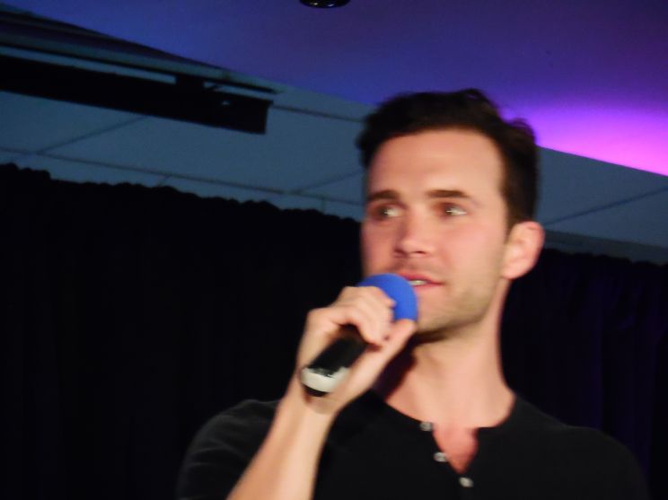 Gil McKinney