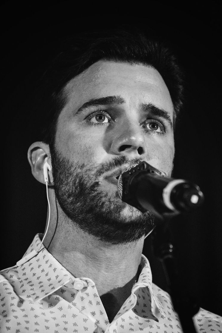 Gil McKinney