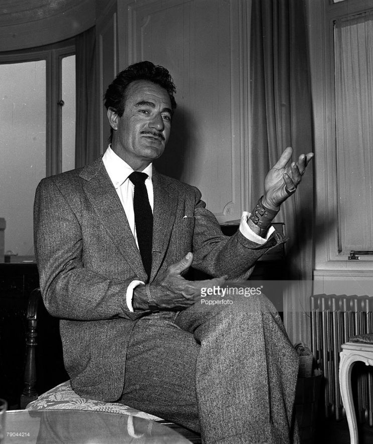 Gilbert Roland