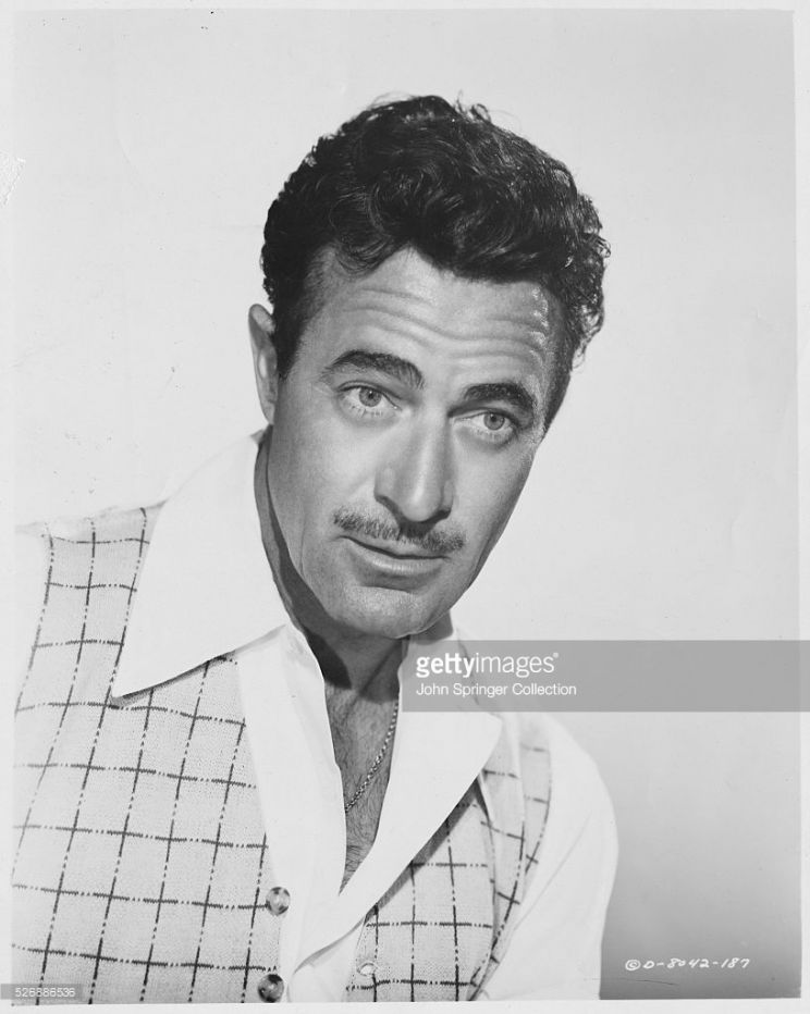 Gilbert Roland