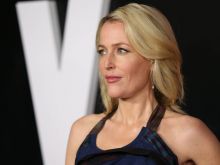 Gillian Anderson #28844 picture (Landscape Medium)