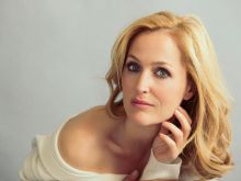 Gillian Anderson