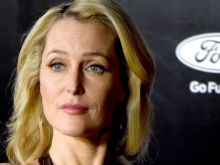 Gillian Anderson #28872 picture (Landscape Medium)