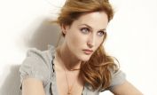 Gillian Anderson