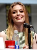 Gillian Jacobs #22362 picture (Portrait Medium)