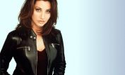 Gina Gershon