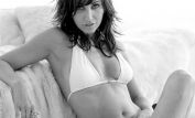 Gina Gershon