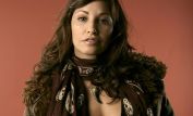 Gina Gershon