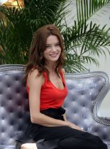 Gina Holden photo