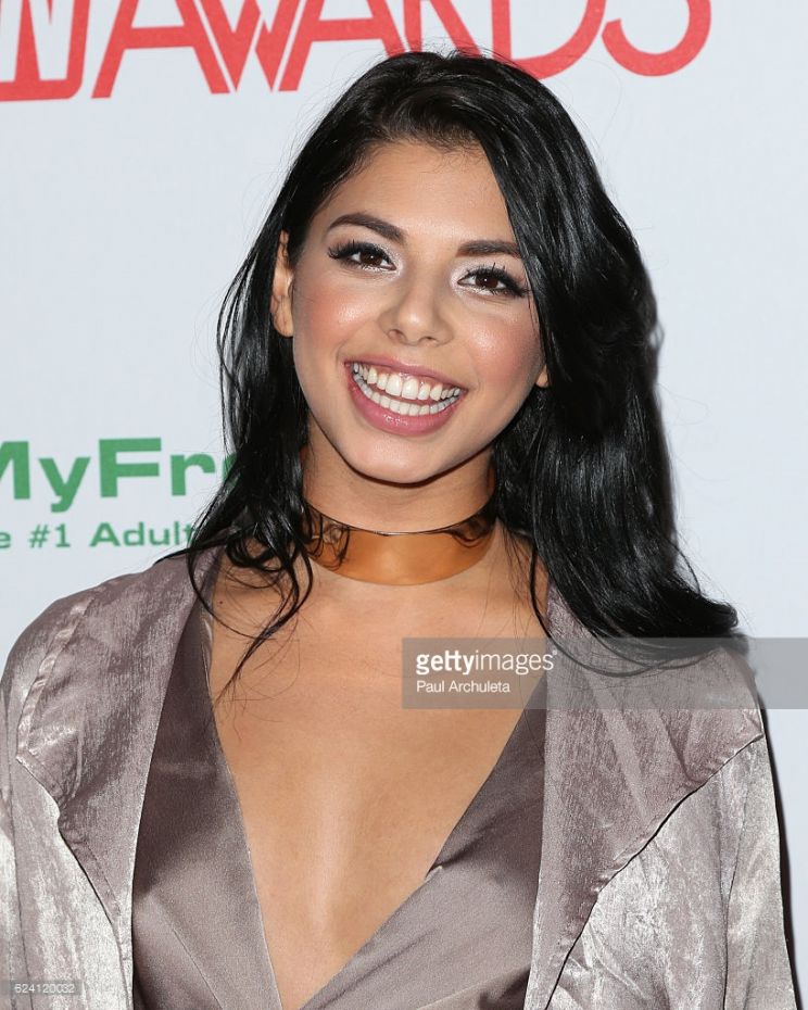 Gina Valentina