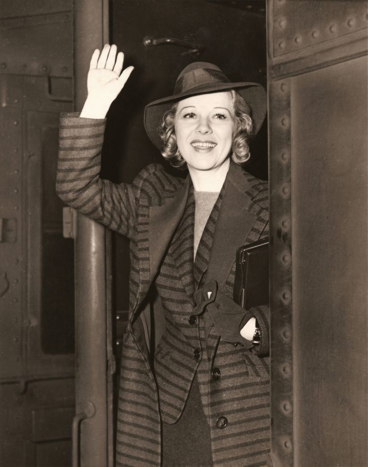 Glenda Farrell