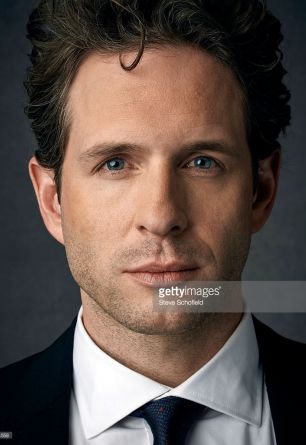Glenn Howerton