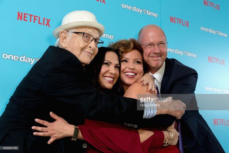 Gloria Calderon Kellett