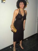 Gloria Reuben #249979 picture (Portrait Medium)