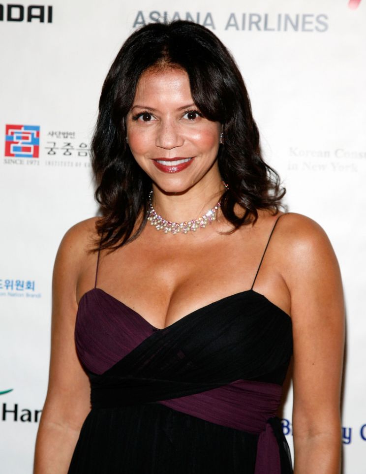 Gloria Reuben