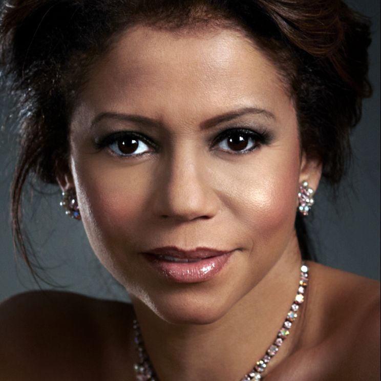 Gloria Reuben