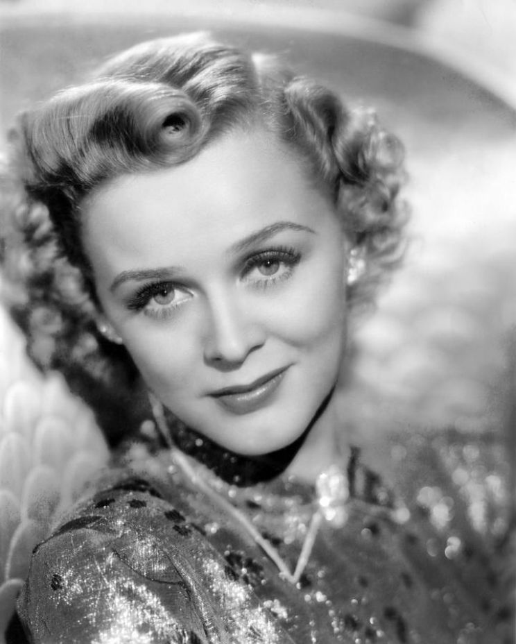 Gloria Stewart