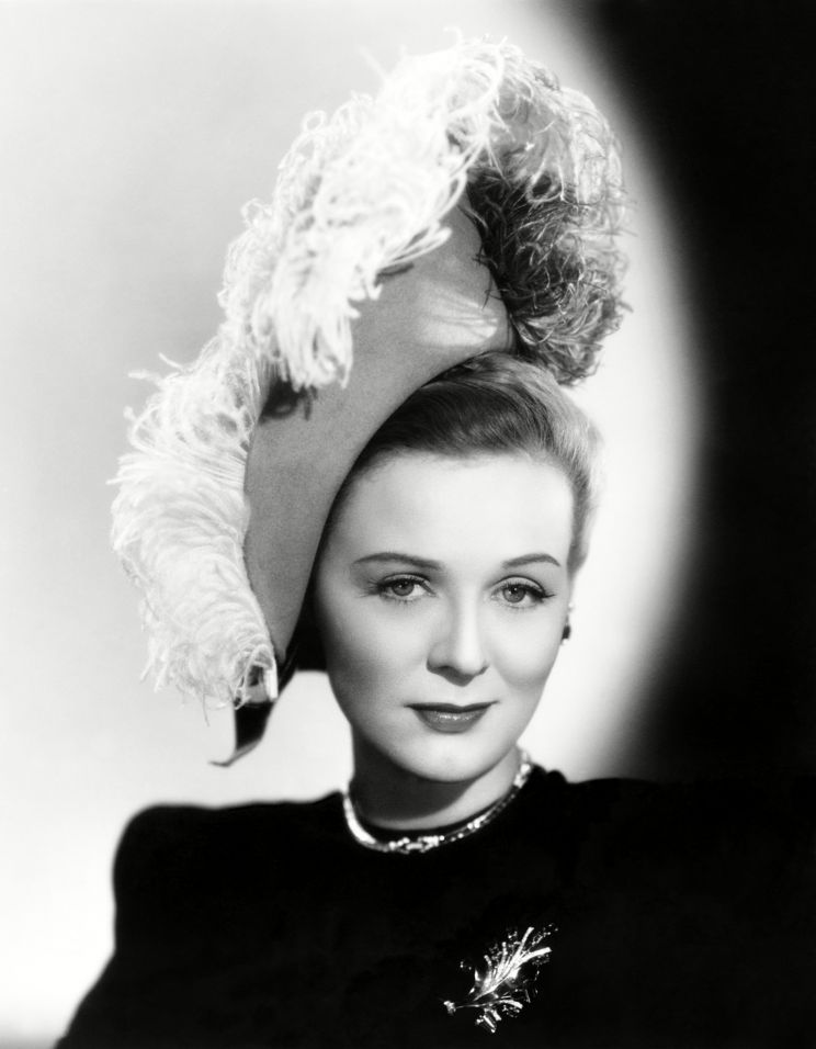 Gloria Stuart