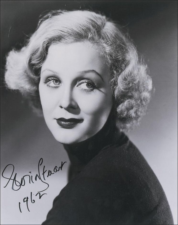 Gloria Stuart