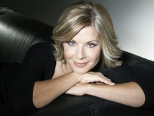 Glynis Barber photo