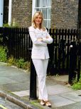 Glynis Barber