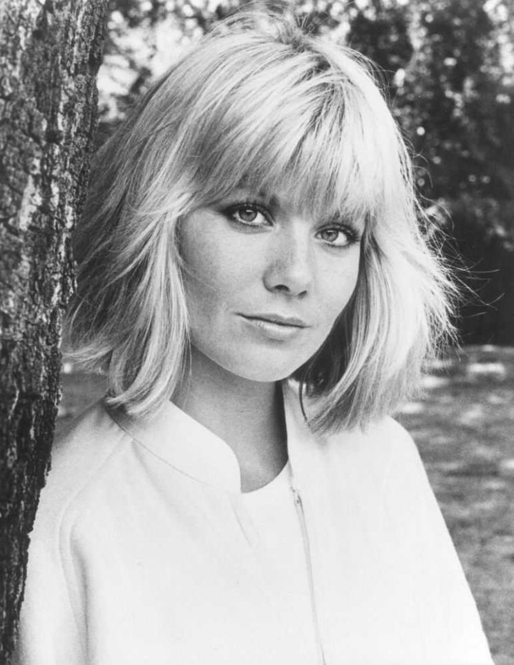 Glynis Barber