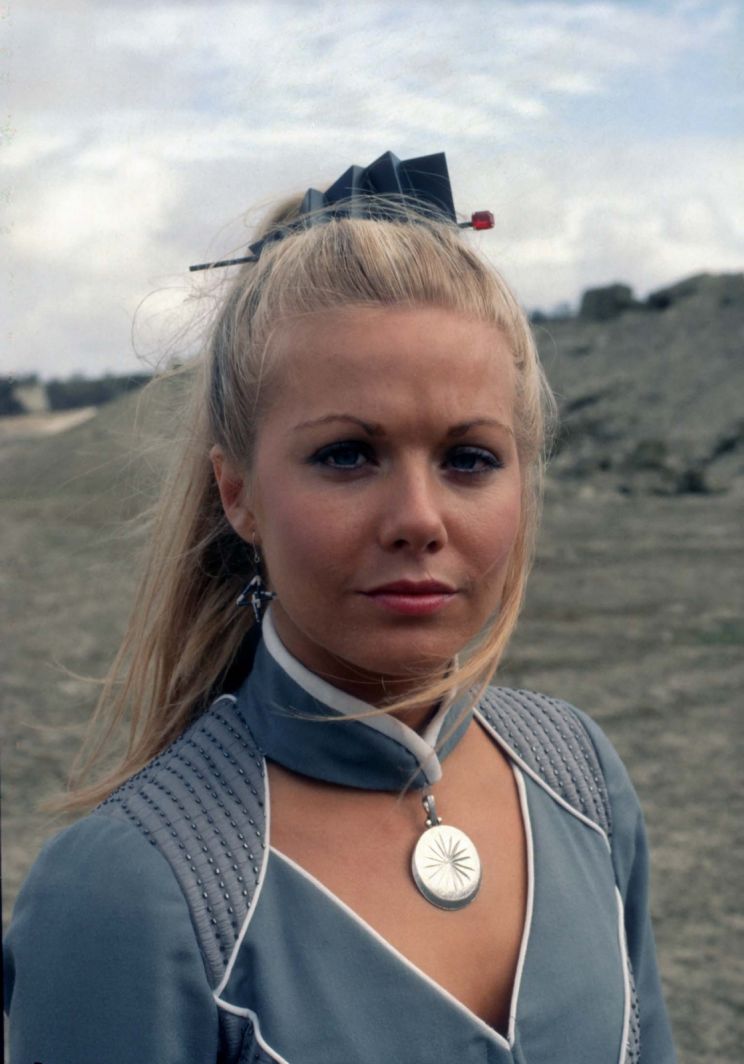 Glynis Barber