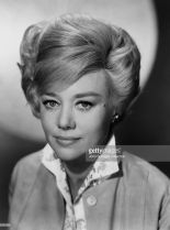 Glynis Johns #494562 picture (Portrait Medium)