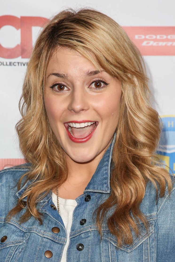 Grace Helbig