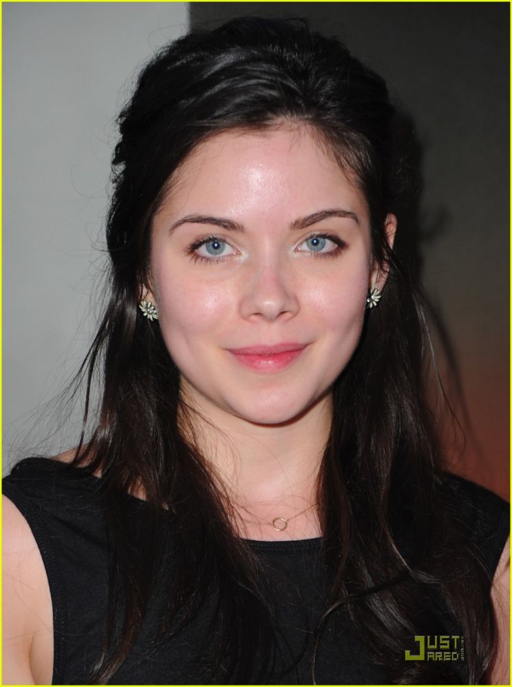 Grace Phipps's Portrait Photos - Wall Of Celebrities