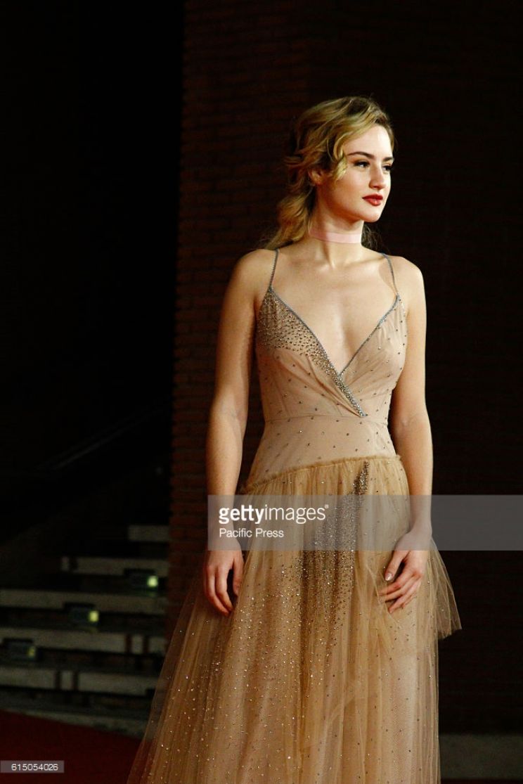 Grace Van Patten