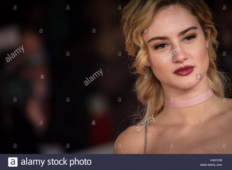 Grace Van Patten