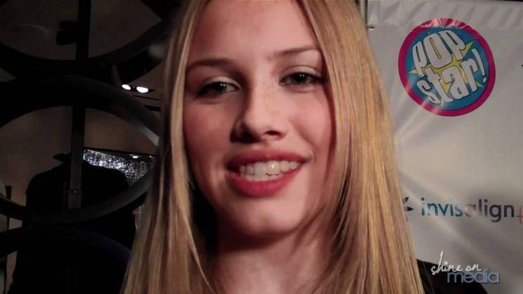 Gracie Dzienny